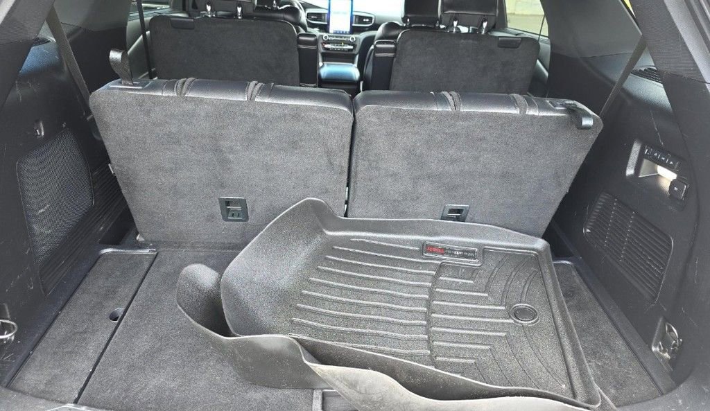 Used 2020 Ford Explorer ST w/ Premium Technology Package image 14