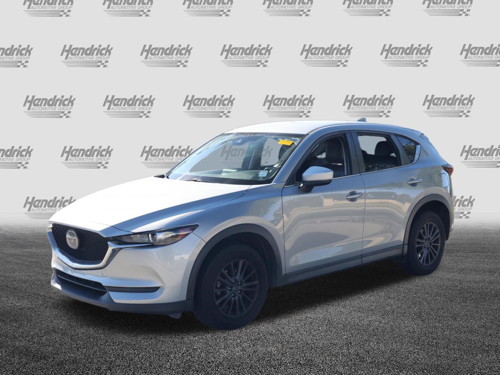 Used 2019 MAZDA CX-5 Touring FWD image 2