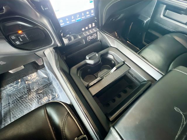 Used 2024 RAM 2500 Limited image 25