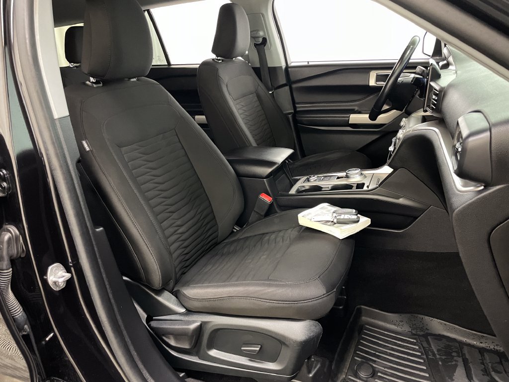 Used 2021 Ford Explorer XLT AWD/4WD image 39