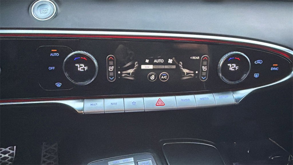 Used 2022 Genesis GV70 3.5T Sport w/ Sport Prestige Package image 39