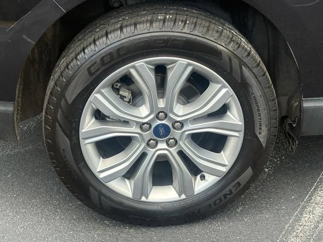 Used 2021 Ford Edge Titanium w/ Cargo Accessory Package FWD image 30
