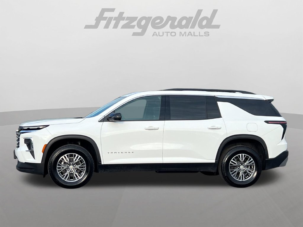 Used 2026 Chevrolet Traverse LT AWD/4WD image 5