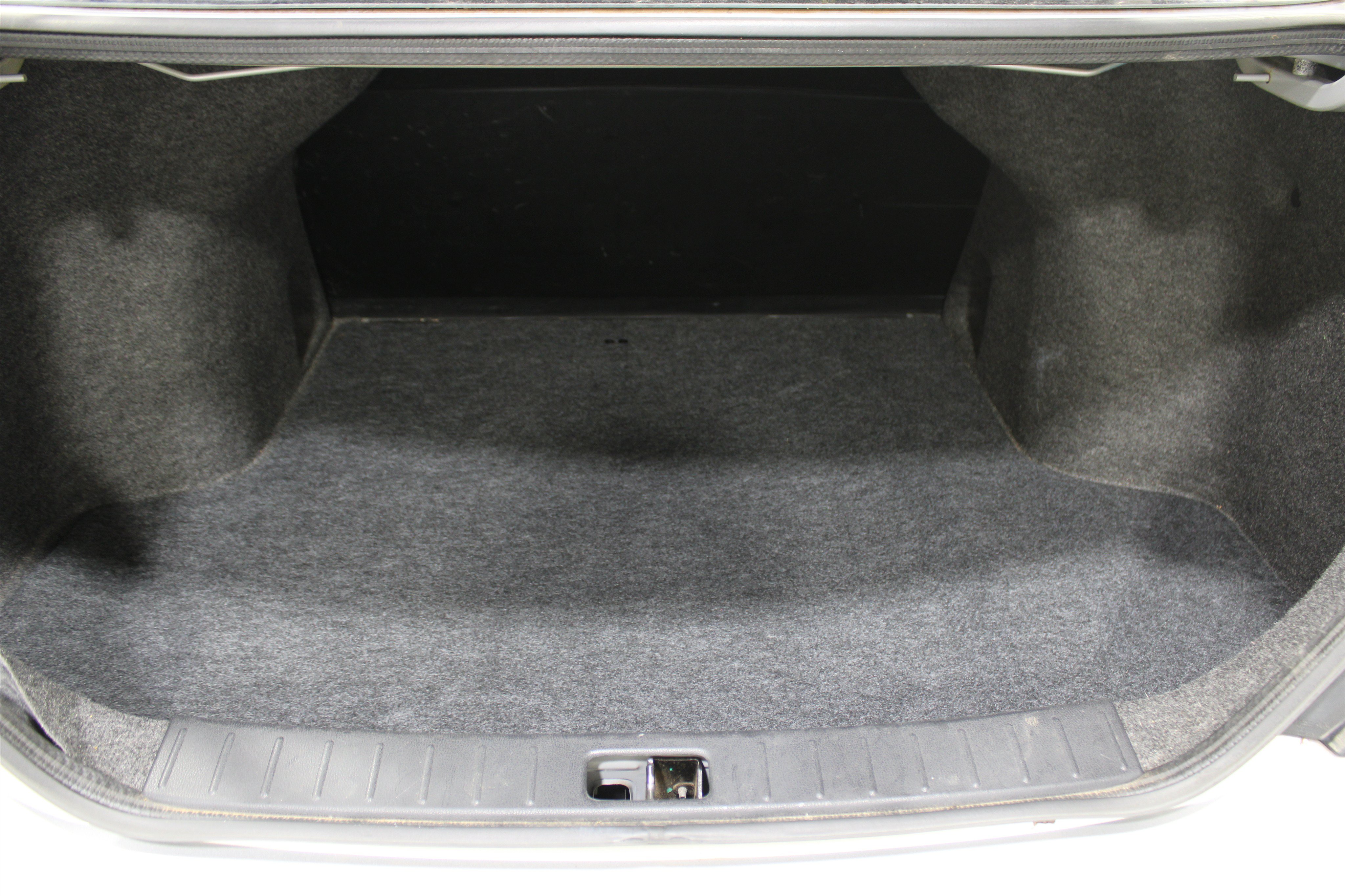 Used 2014 Nissan Versa S Plus FWD image 16