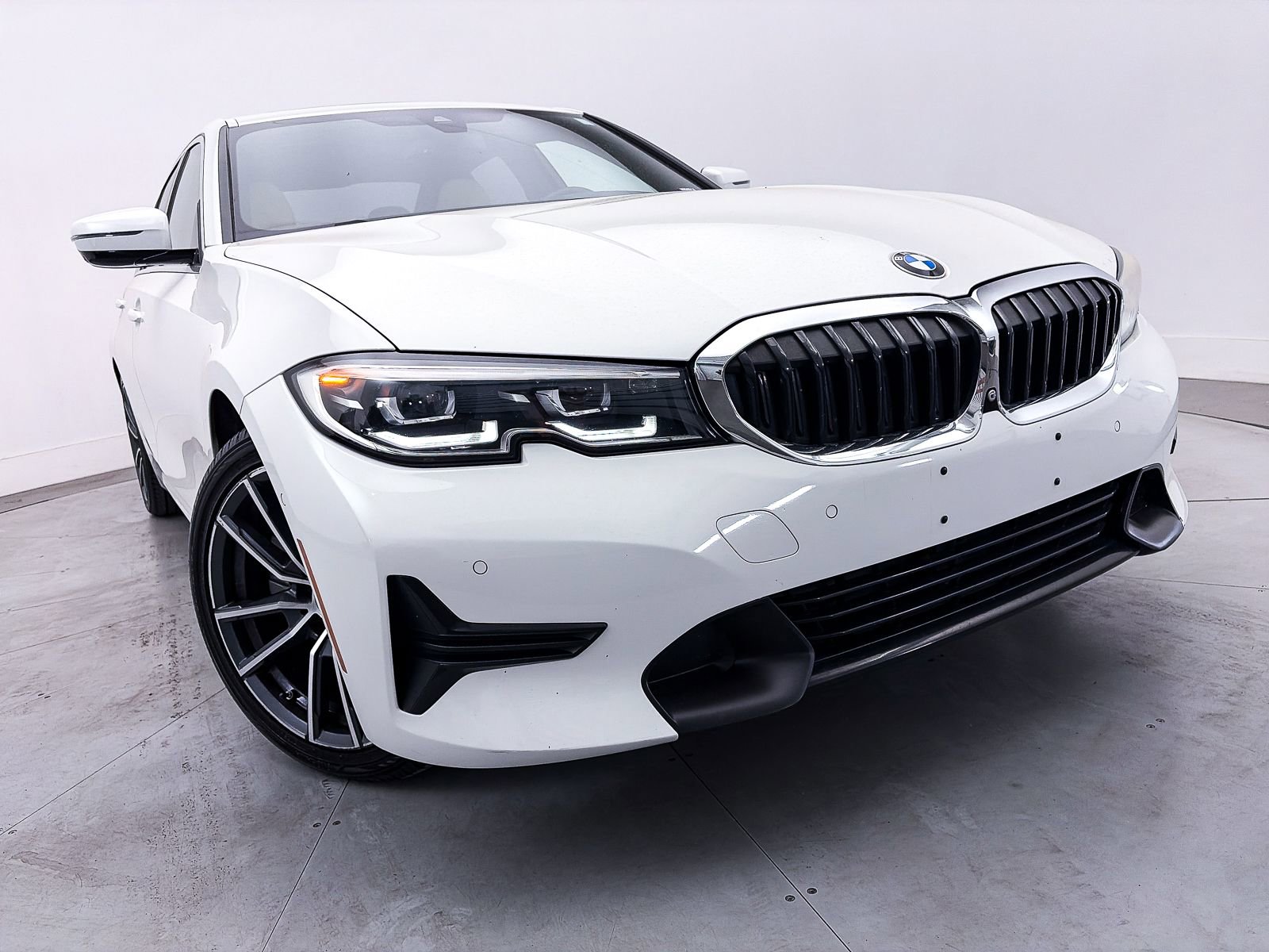 Used 2020 BMW 330i Sedan w/ Convenience Package RWD image 8