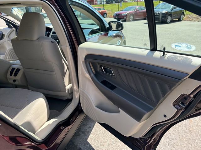 Used 2011 Ford Taurus SEL w/ 201A Rapid Spec Order Code FWD image 31
