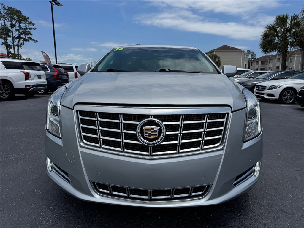 Used 2014 Cadillac XTS Luxury w/ Driver Awareness Package FWD image 3