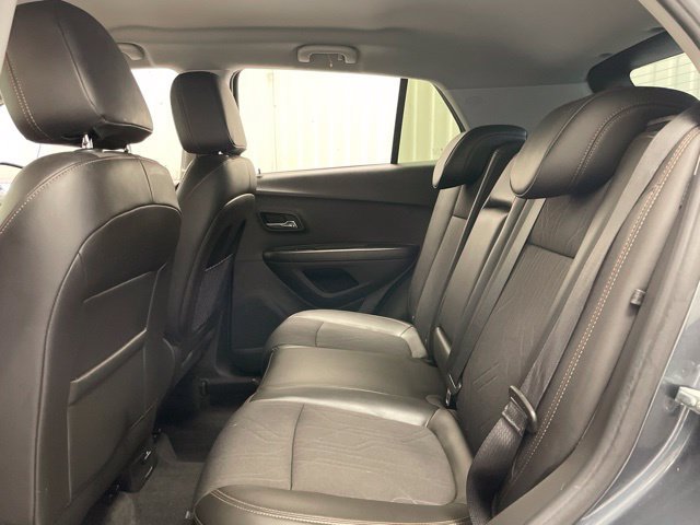 Used 2021 Chevrolet Trax LT FWD image 16