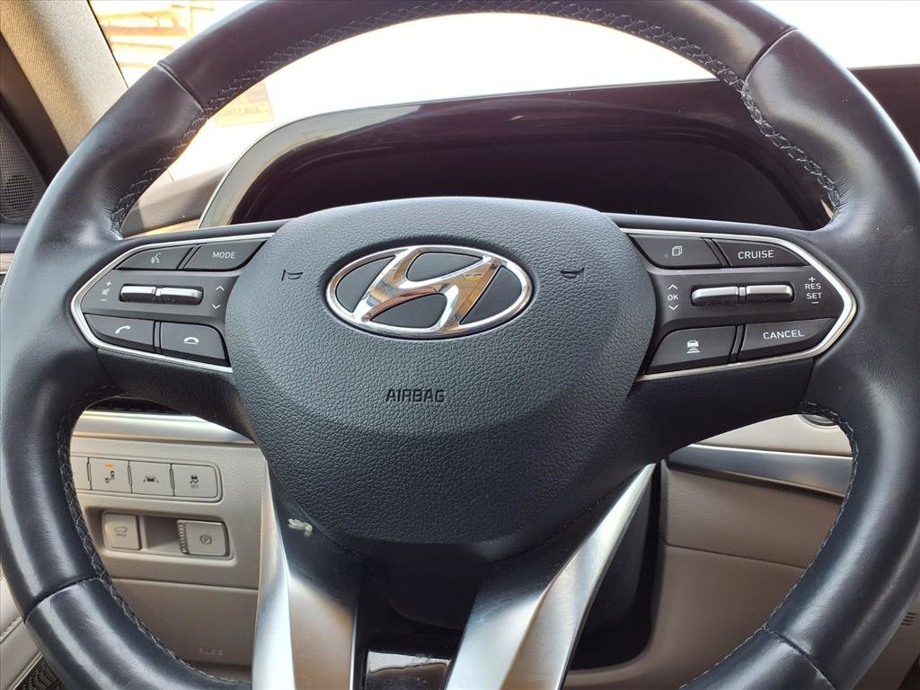 Used 2022 Hyundai Palisade Limited image 16