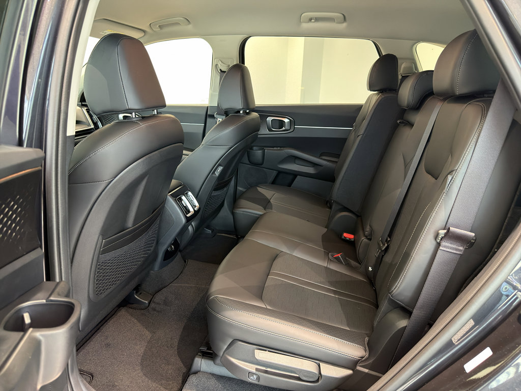 New 2026 Kia Sorento EX image 16