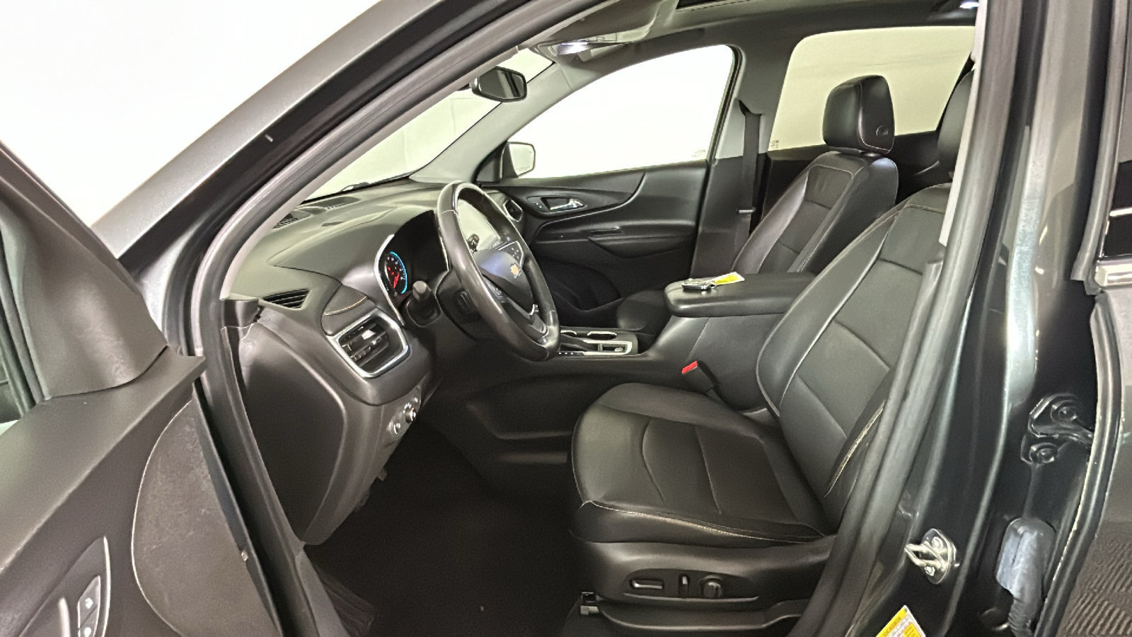 Used 2019 Chevrolet Equinox Premier AWD/4WD image 14