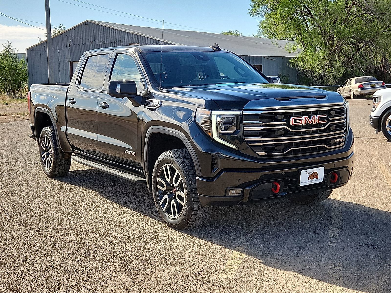 Used 2024 GMC Sierra 1500 AT4 w/ Technology Package image 6