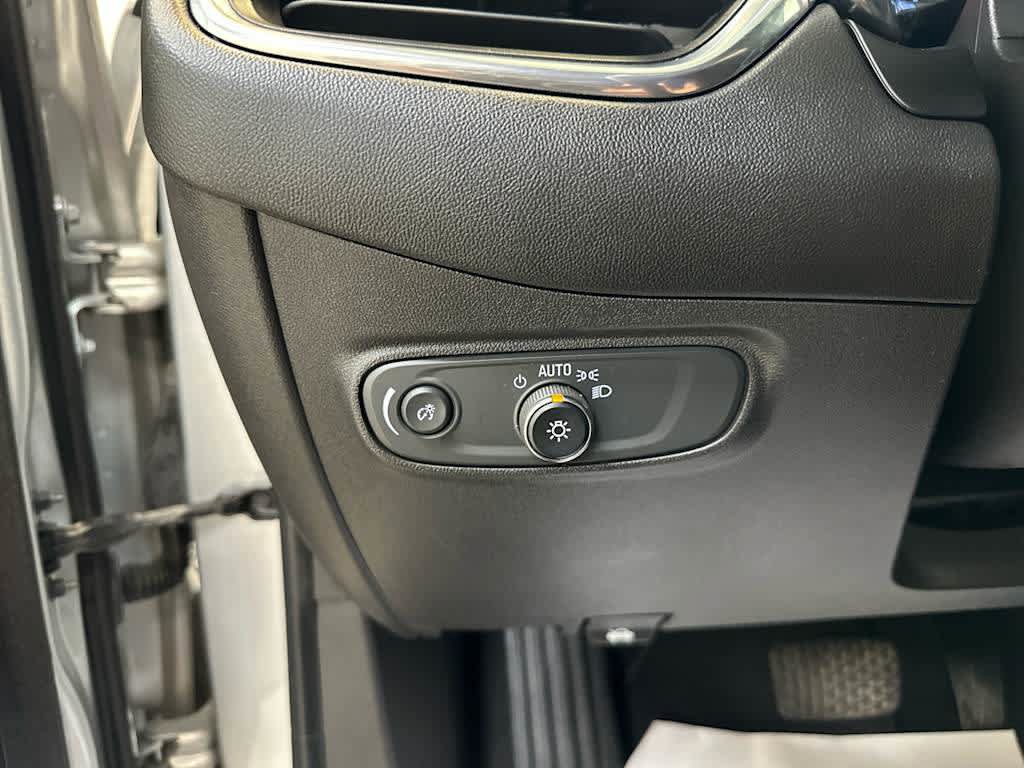 Used 2022 Chevrolet Equinox LT AWD/4WD image 19