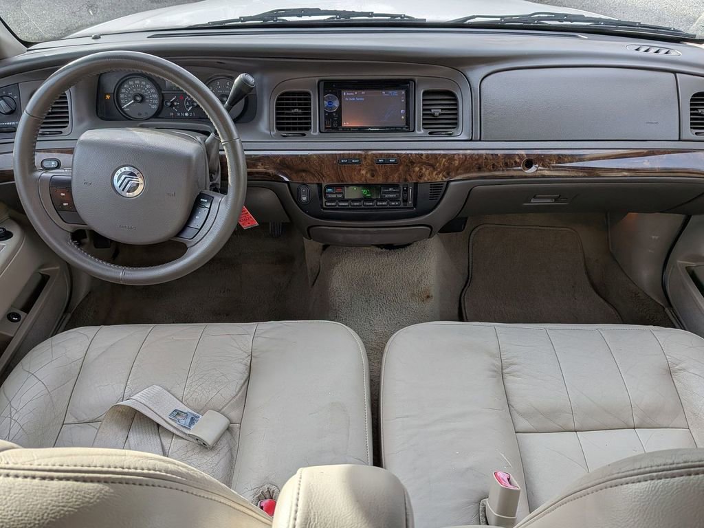 Used 2010 Mercury Grand Marquis LS image 13