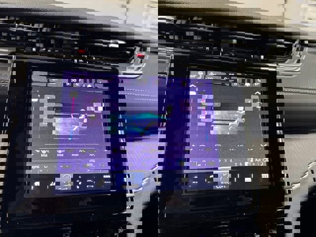 New 2025 Jeep Grand Cherokee Altitude image 16