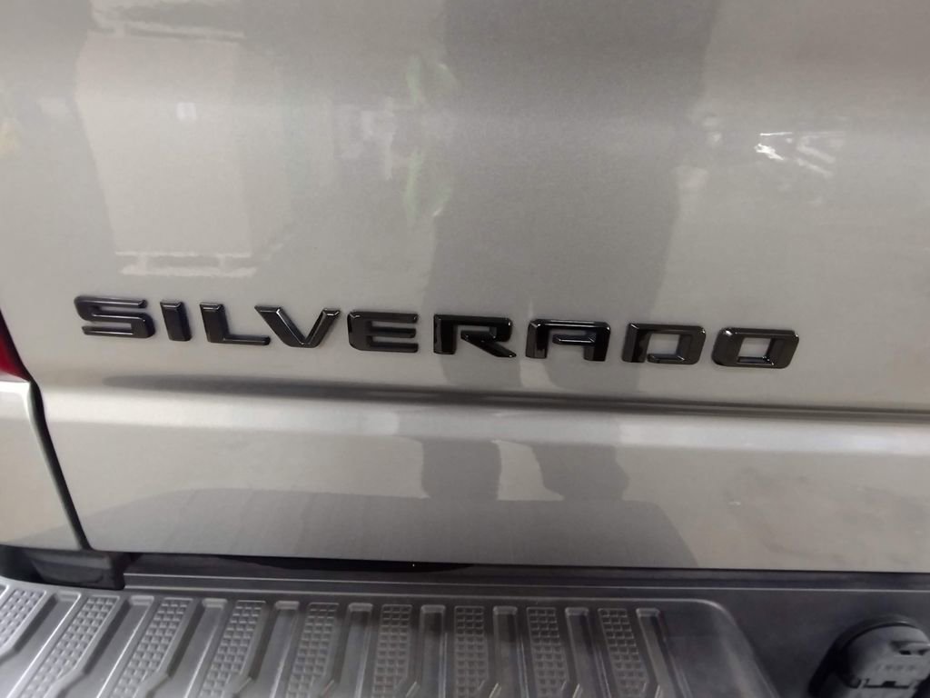 Used 2023 Chevrolet Silverado 1500 LT w/ Protection Package image 16