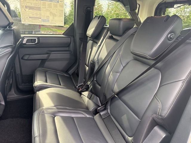 New 2025 Ford Bronco Badlands image 23