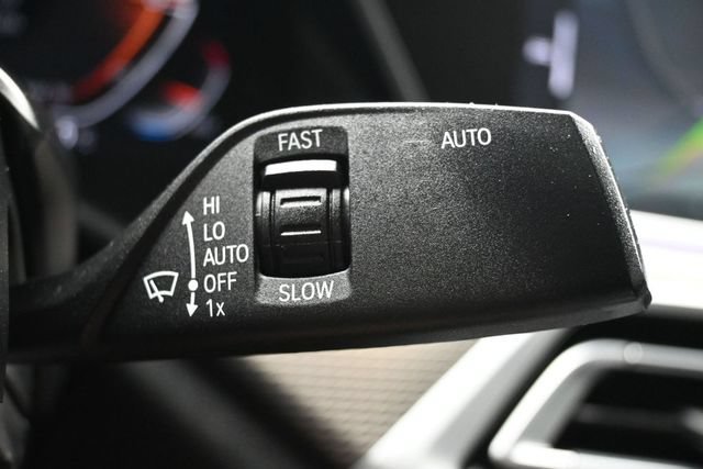 Used 2021 BMW X6 sDrive40i w/ Executive Package RWD image 23