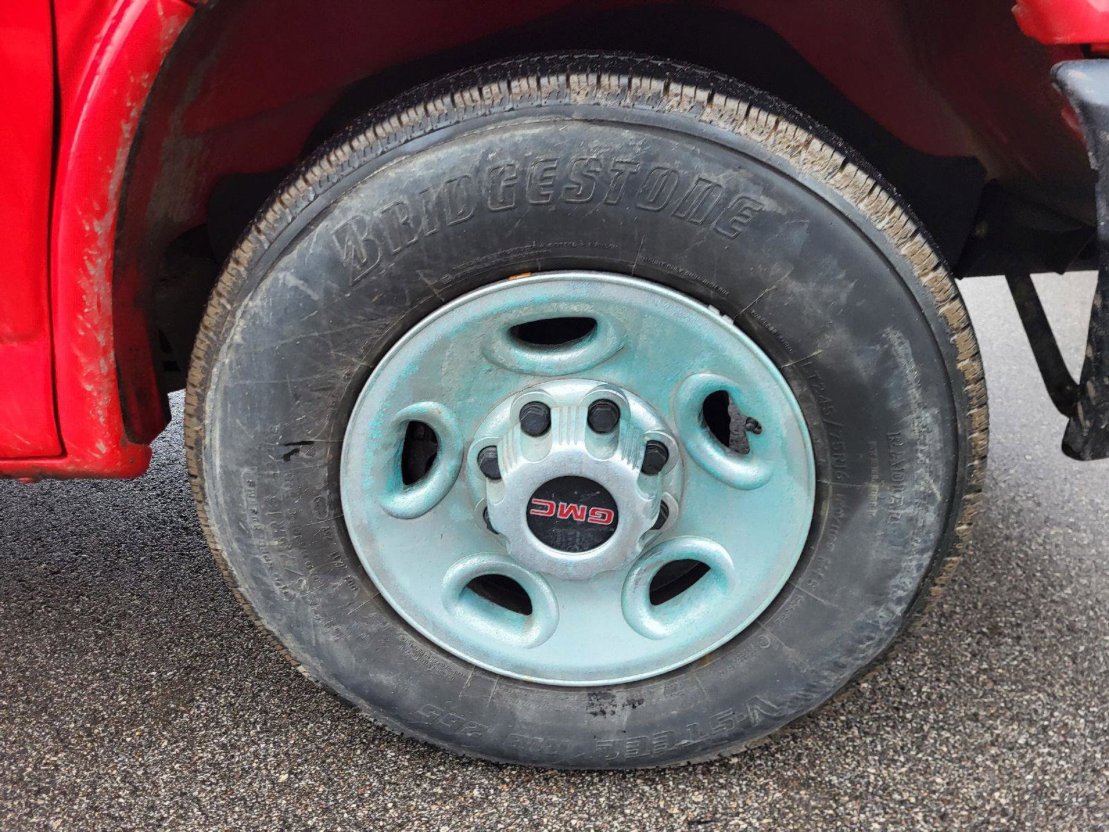 Used 2023 GMC Savana 3500 3500 w/ Driver Convenience Package image 12