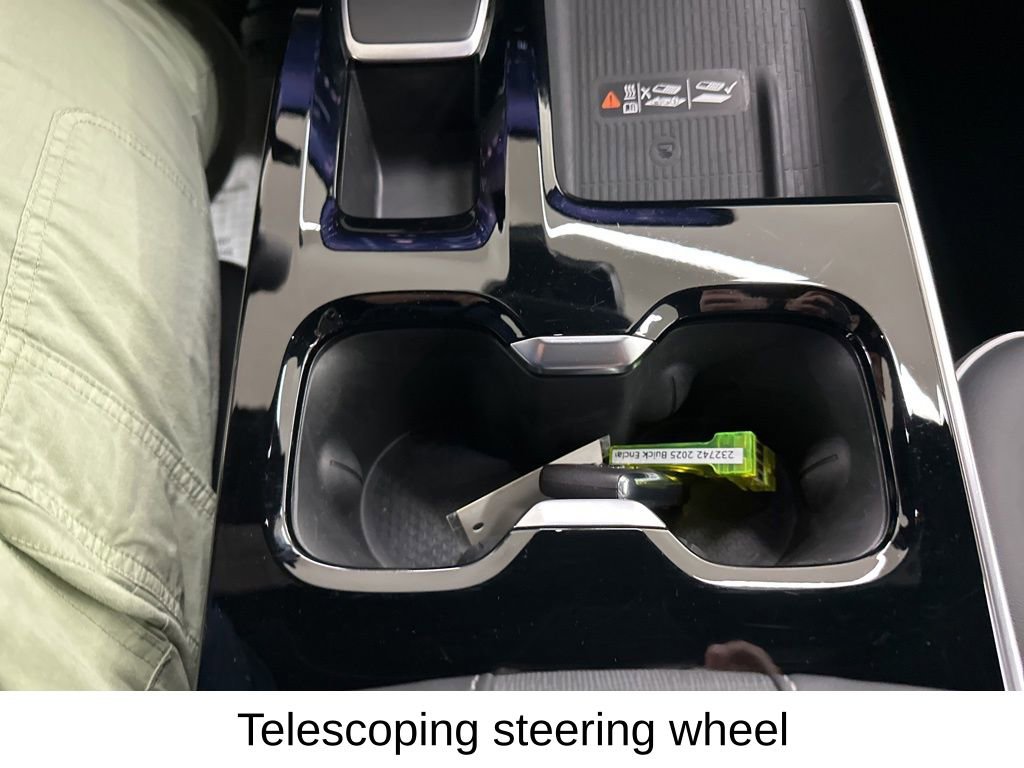 Used 2025 Buick Enclave Preferred image 46