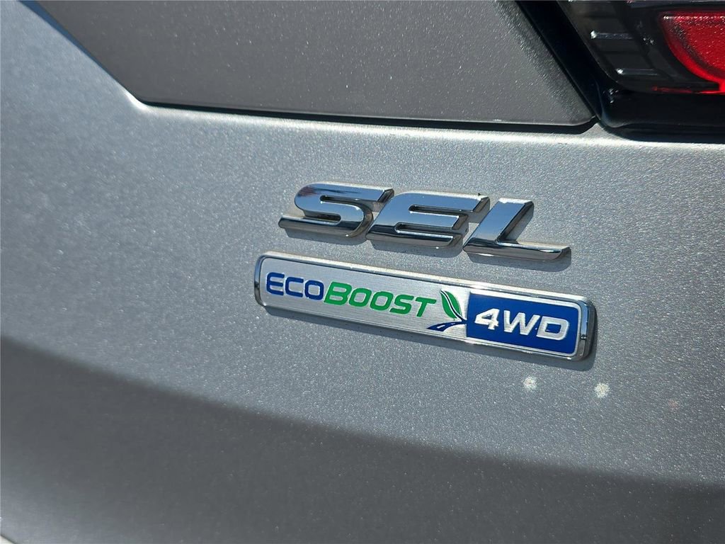 Used 2018 Ford Escape SEL image 4