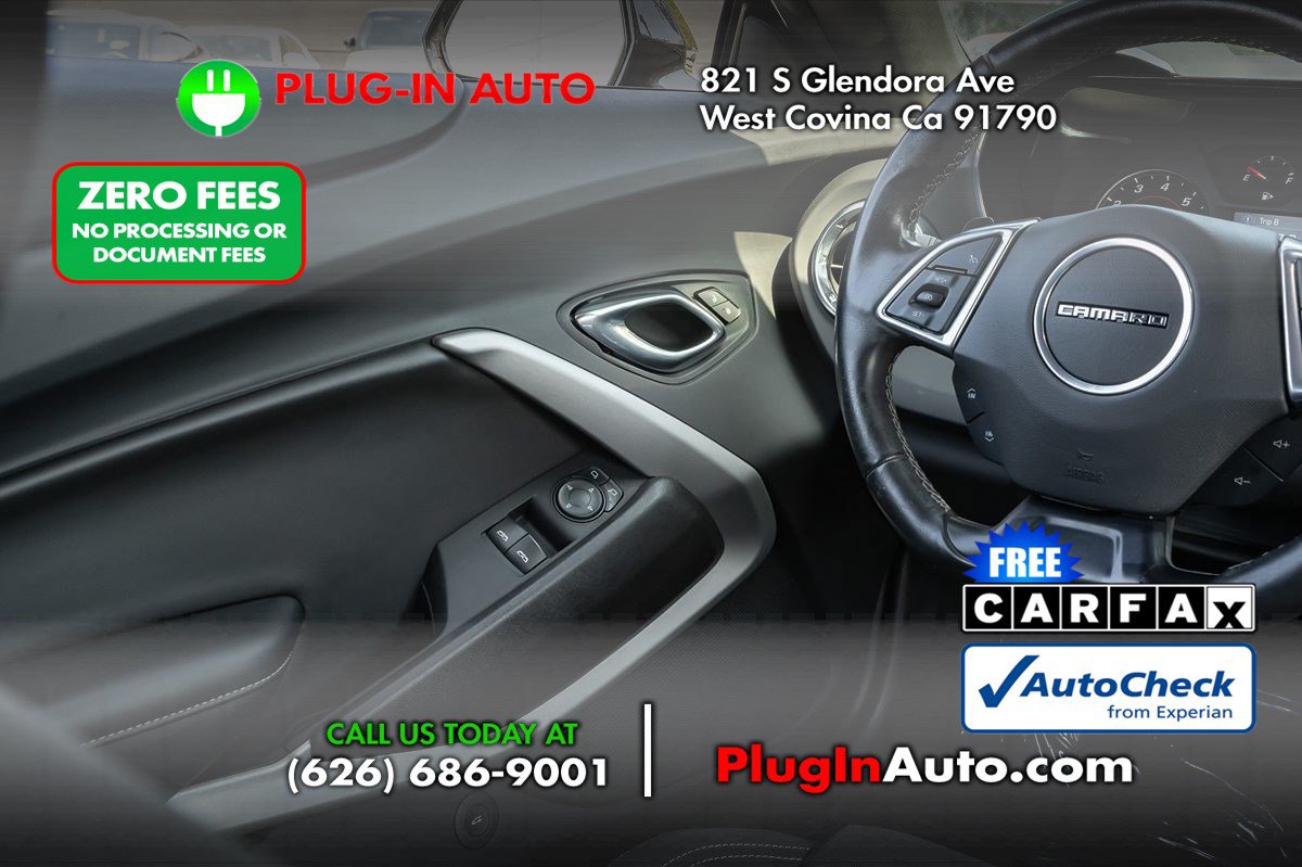 Used 2021 Chevrolet Camaro LT RWD image 12