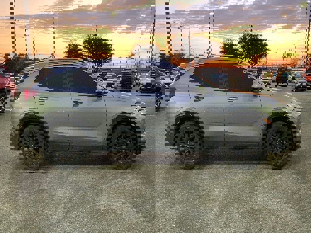 Used 2024 Buick Encore GX Sport Touring w/ Experience Buick Package image 4