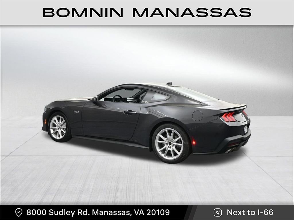 Used 2024 Ford Mustang GT Premium image 6