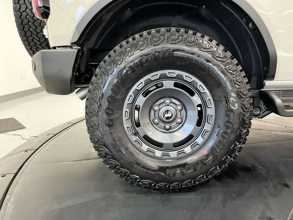 New 2025 Ford Bronco Outer Banks w/ Sasquatch Package image 10