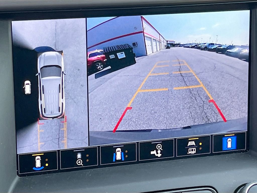 Used 2023 GMC Acadia AT4 w/ Technology Package AWD/4WD image 14