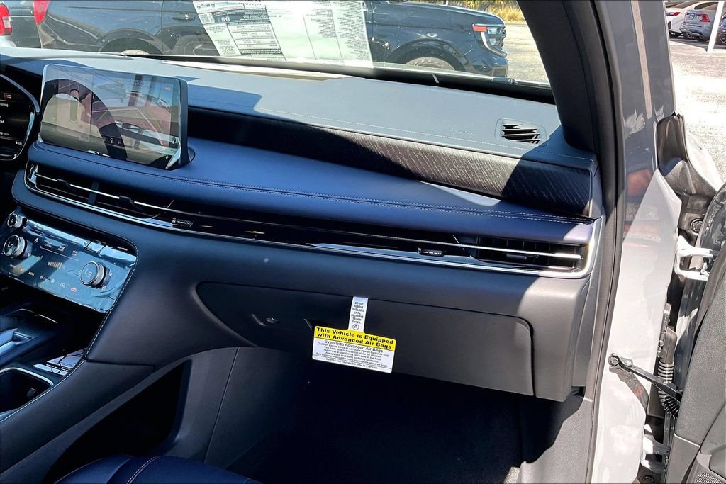 Used 2026 INFINITI QX60 Sport w/ Dark Cargo Package AWD/4WD image 16