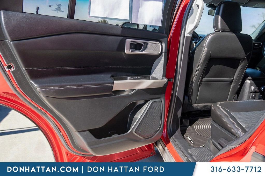 Used 2022 Ford Explorer Limited w/ Equipment Group 301A image 22