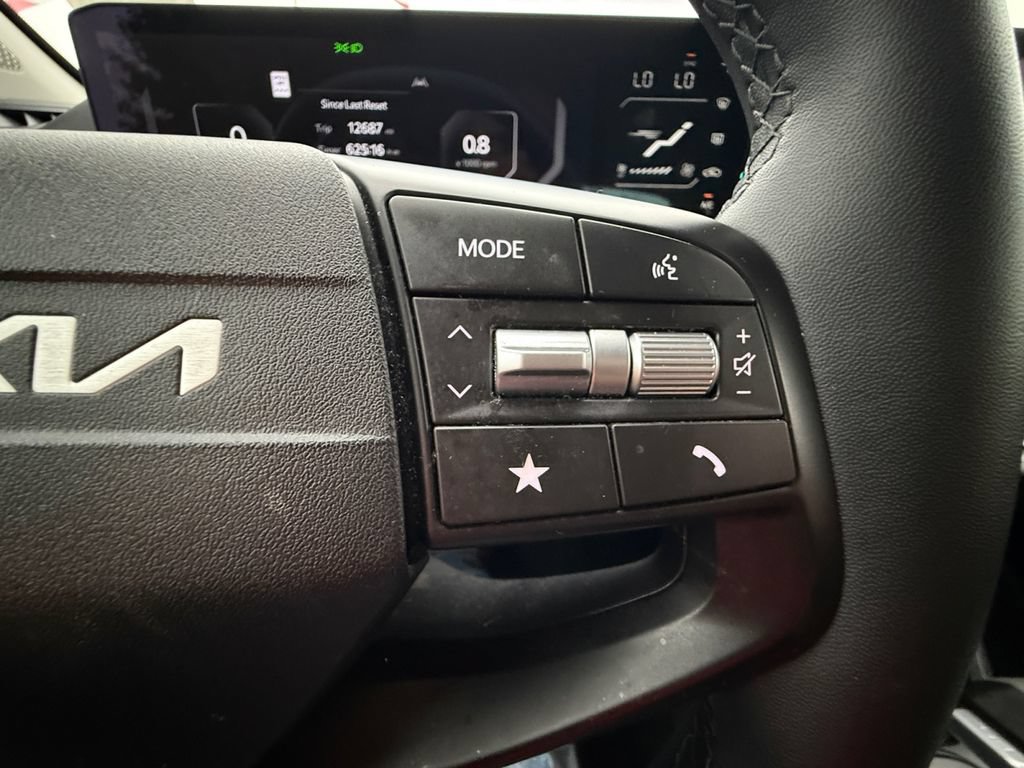Used 2025 Kia K4 EX FWD image 17