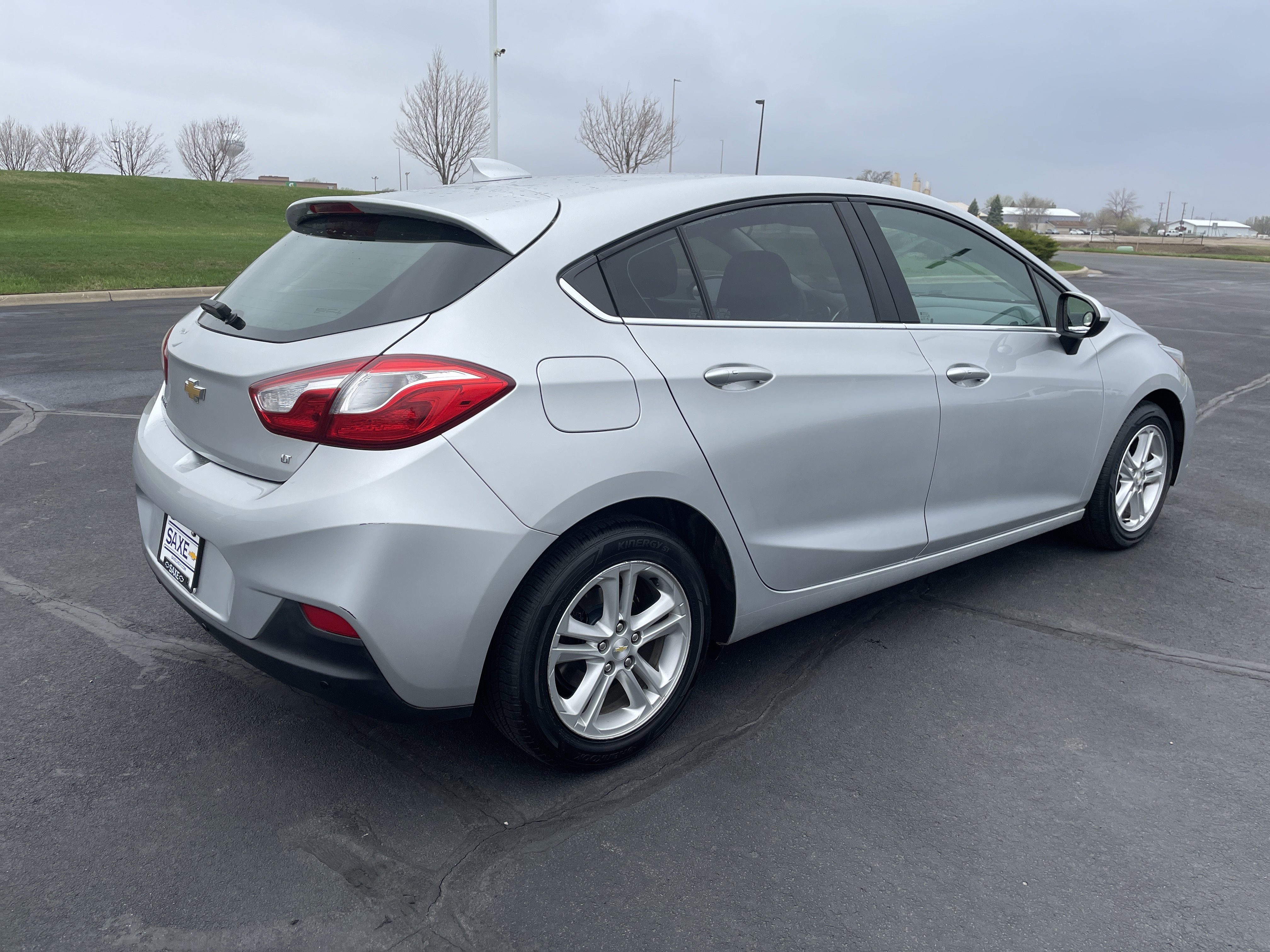 Used 2017 Chevrolet Cruze LT w/ Convenience Package image 5