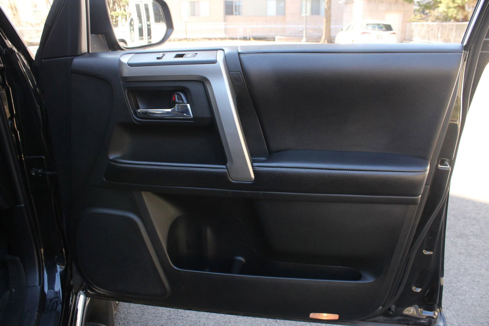 Used 2018 Toyota 4Runner Limited AWD/4WD image 26