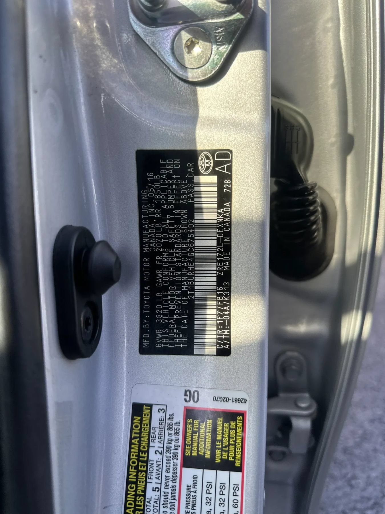 Used 2016 Toyota Corolla LE FWD image 35