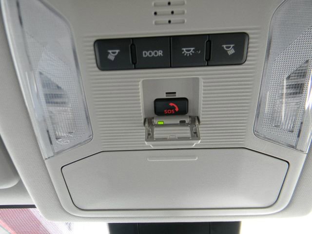 Used 2024 Toyota RAV4 LE AWD/4WD image 17