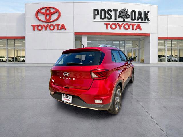 Used 2024 Hyundai Venue Limited image 9