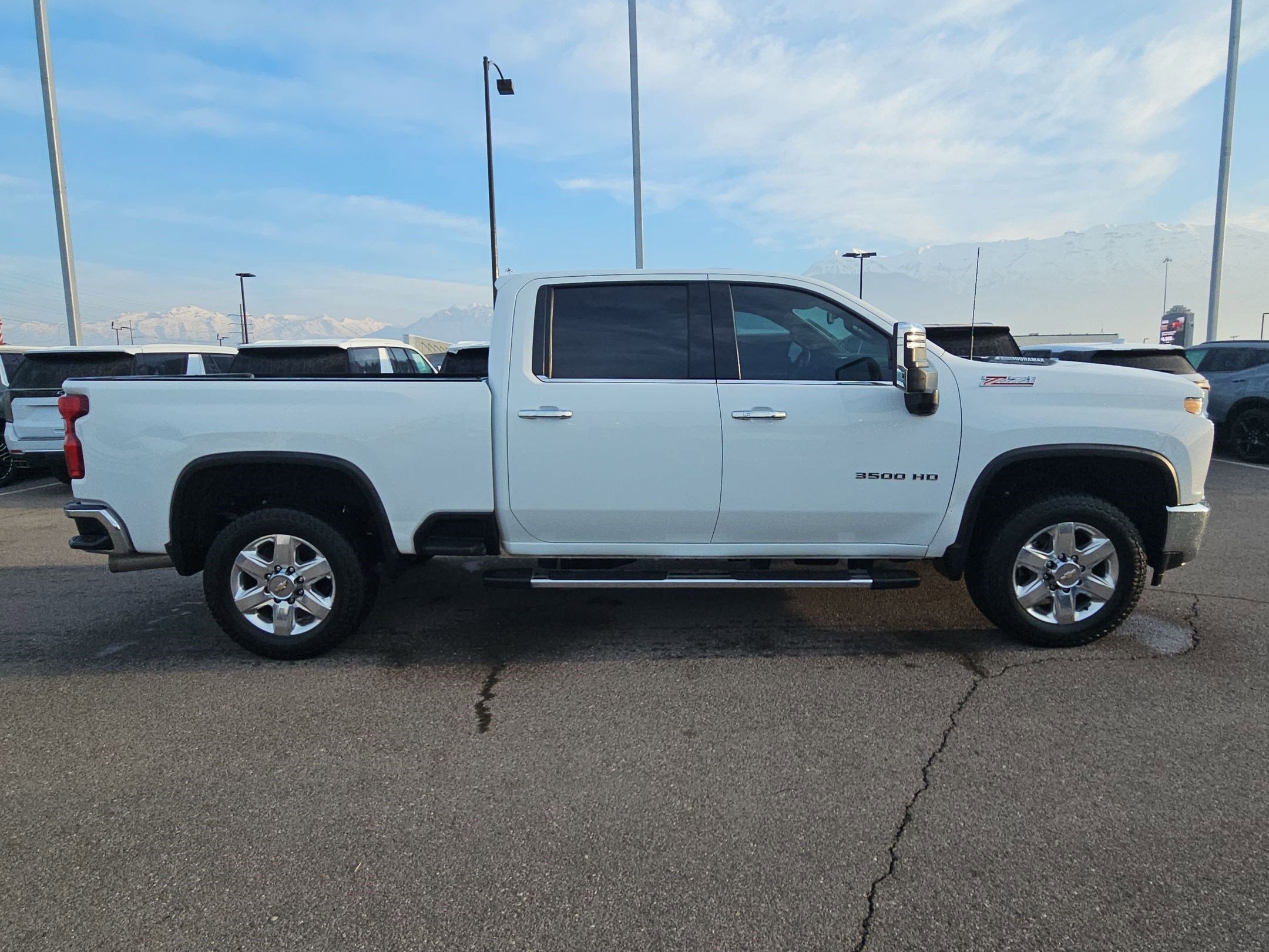 Used 2021 Chevrolet Silverado 3500 LTZ image 2