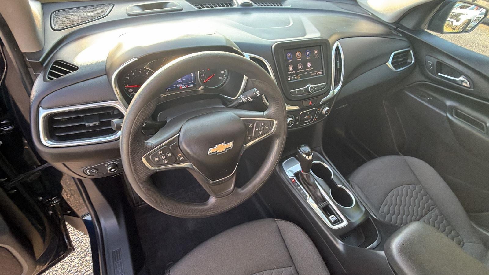 Used 2020 Chevrolet Equinox LT FWD image 3
