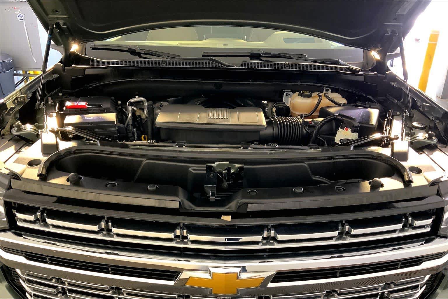 Used 2023 Chevrolet Tahoe Premier w/ Advanced Technology Package AWD/4WD image 30