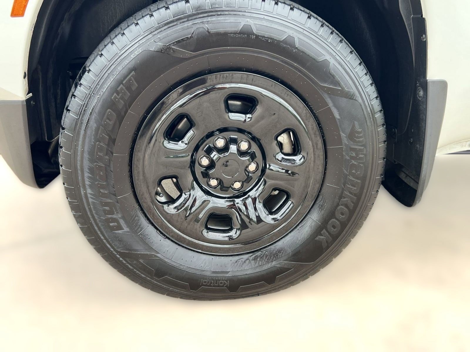 Used 2024 Nissan Frontier S w/ Technology Package image 12