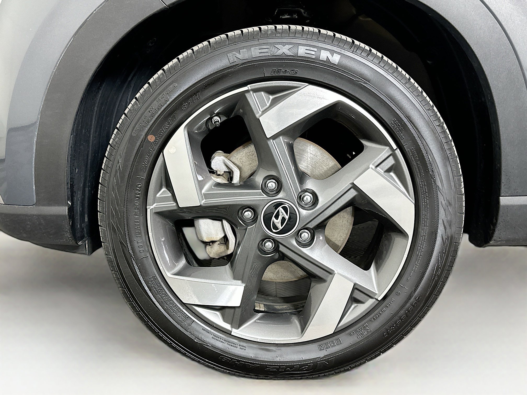 Used 2025 Hyundai Venue SEL image 11