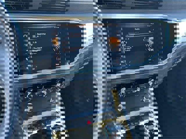 Used 2020 Audi Q3 2.0T Premium w/ Convenience Package image 28