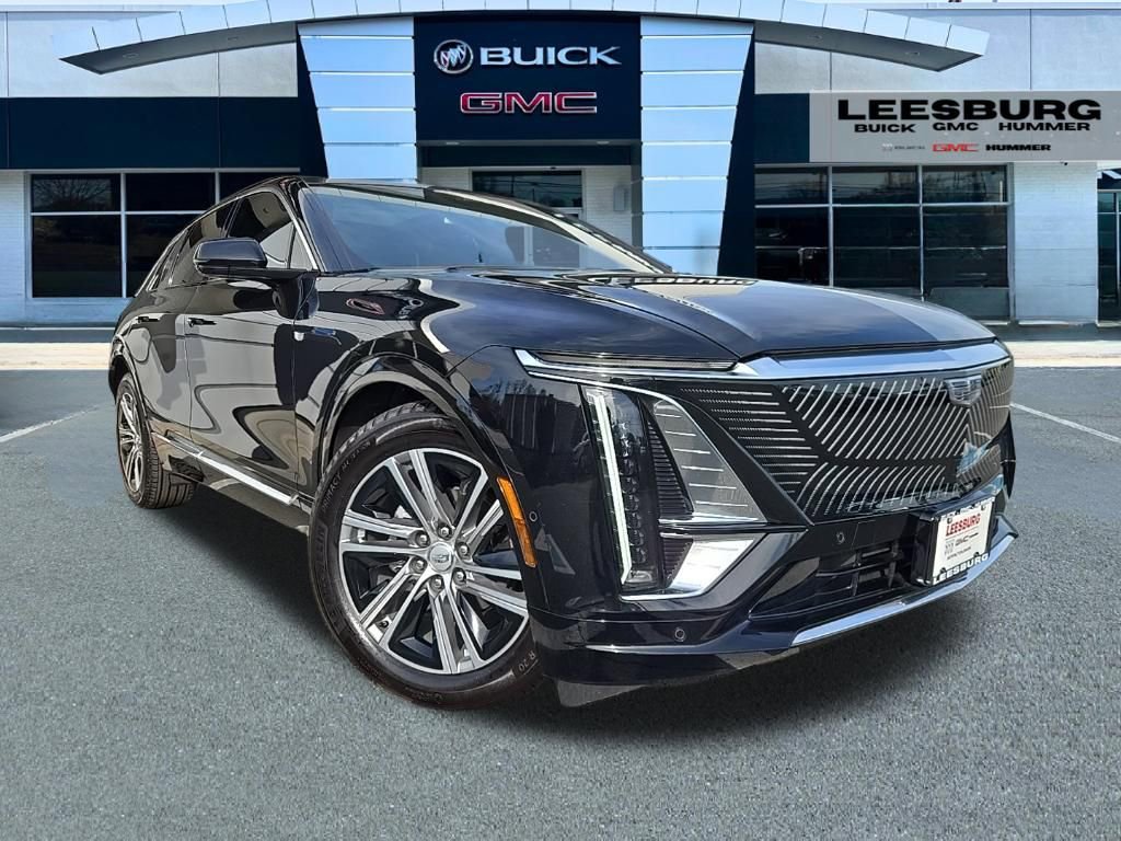 Used 2024 Cadillac Lyriq Luxury AWD/4WD image 1