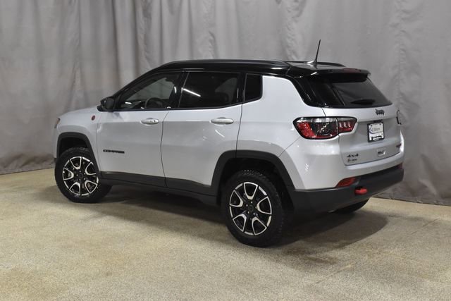 Certified 2025 Jeep Compass Trailhawk image 7