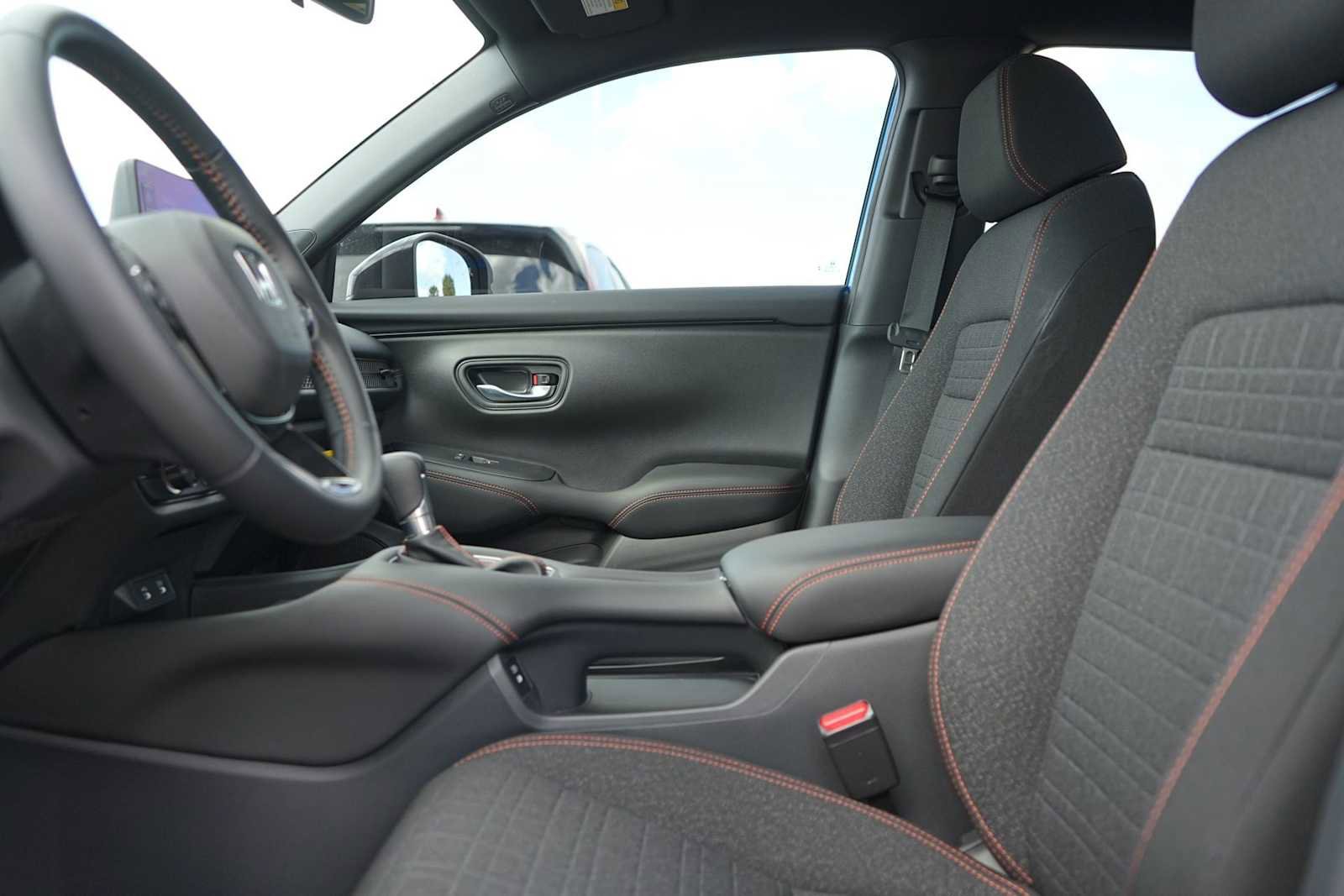 Certified 2026 Honda HR-V Sport image 11