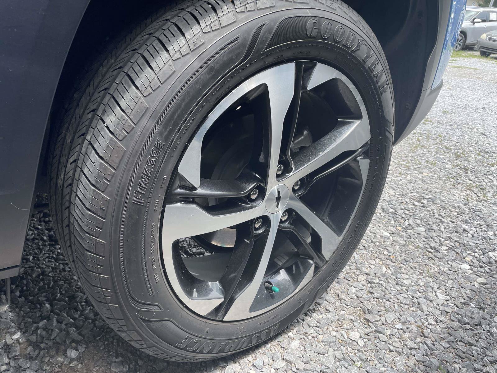 Used 2024 Chevrolet Trax RS w/ Driver Confidence Package FWD image 6