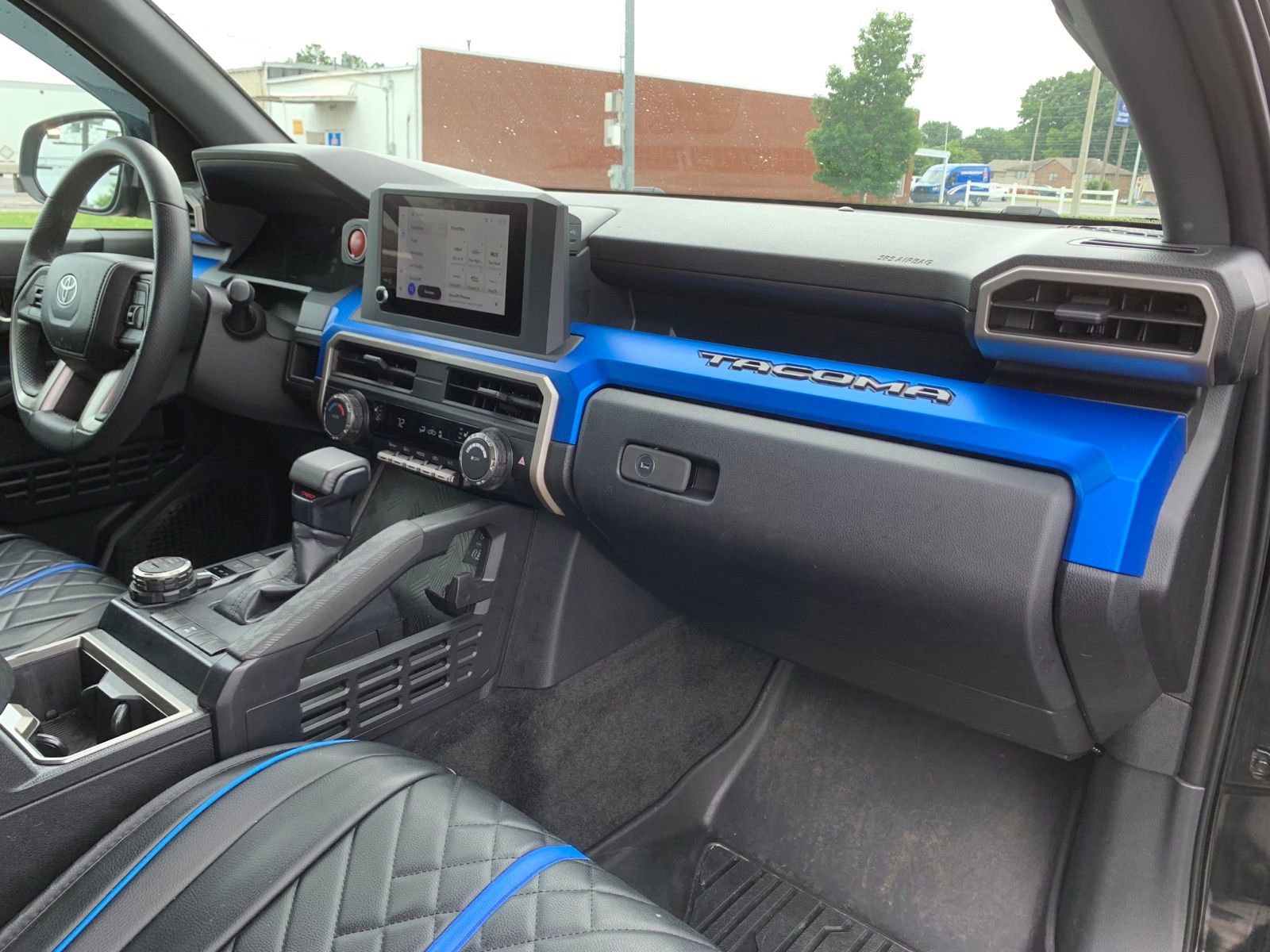 Used 2024 Toyota Tacoma TRD Off-Road AWD/4WD image 18