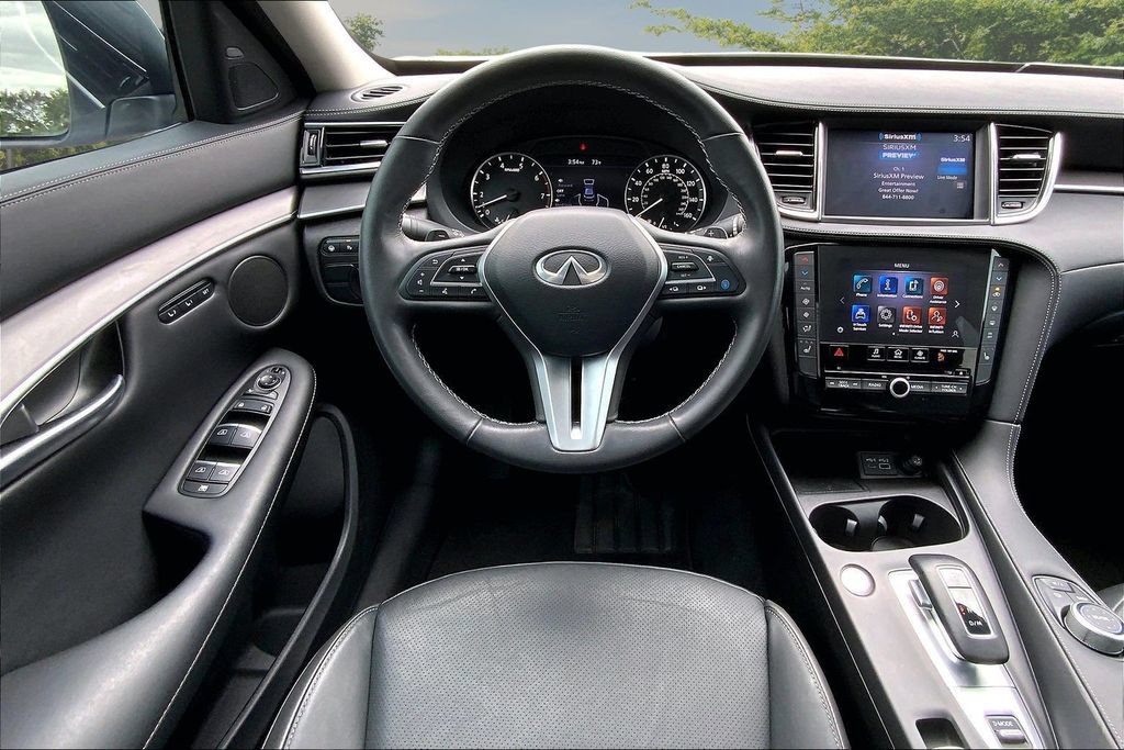 Used 2023 INFINITI QX50 Luxe FWD image 8